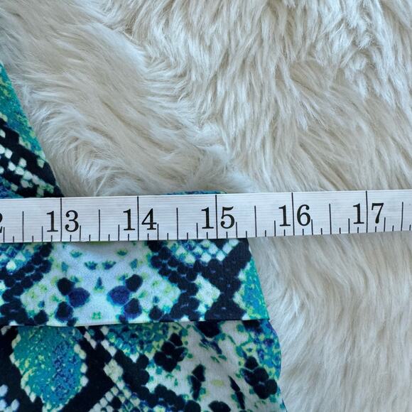 BCBGMAXAZRIA Cutout Snake Print Tank Top XXS NWOT - Picture 9 of 11